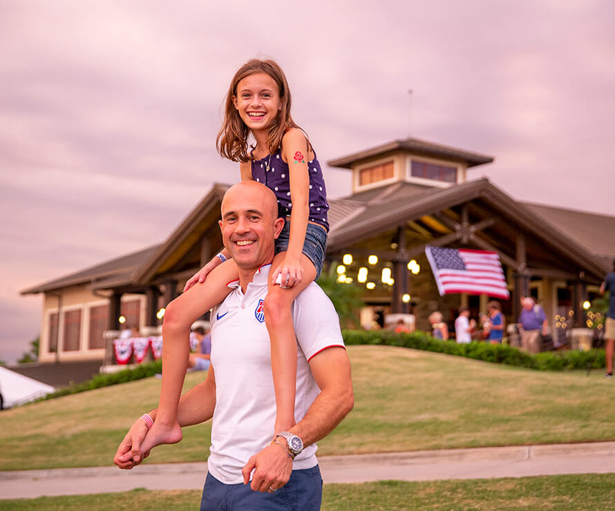 daughter of Dad's shoulders